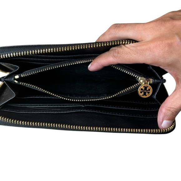 Tory Burch Black Saffiano Leather Zip Wallet Size OS - Picture 10 of 11
